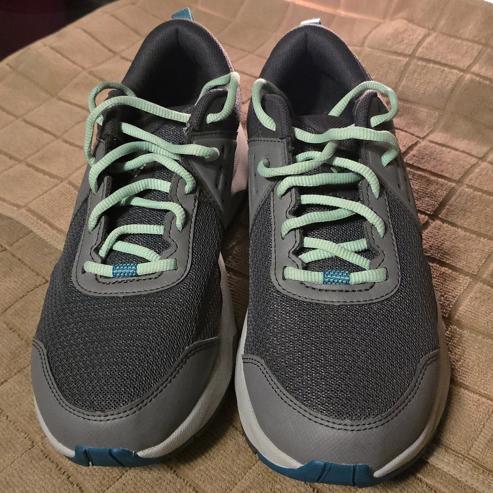Columbia Gray and Mint Women's Sneakers